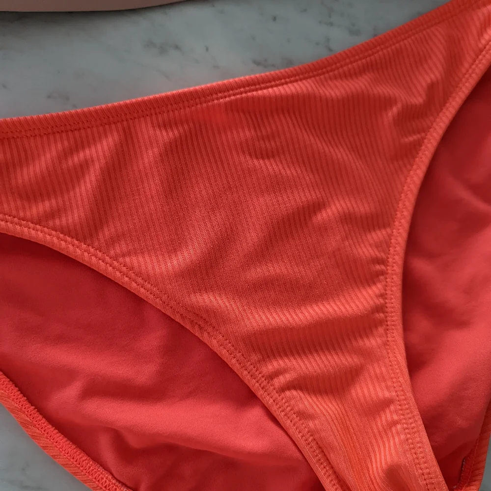 🌿MALIBU BIKINI🌿 - Picture 4 of 7